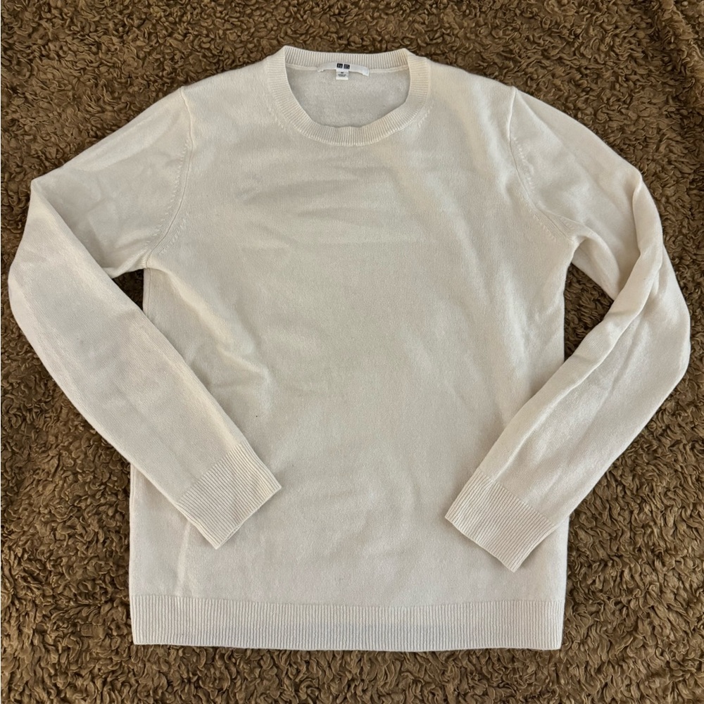 Uniqlo cream cashmere sweater